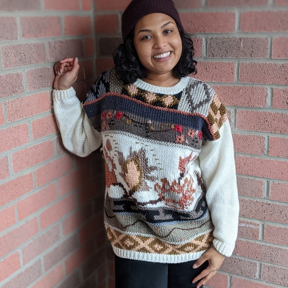 Vintage Knitted Fall/Winter Sweater. - Picture 2 of 2